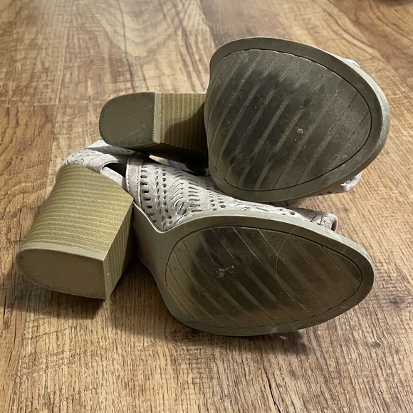 Charlotte Russe Tan Heeled Open Toe Booties - Picture 7 of 11